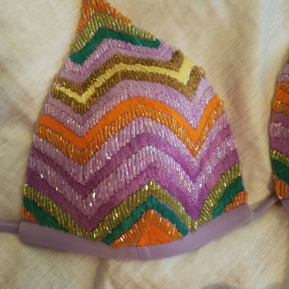 Beautiful beaded bikini - Picture 7 of 7